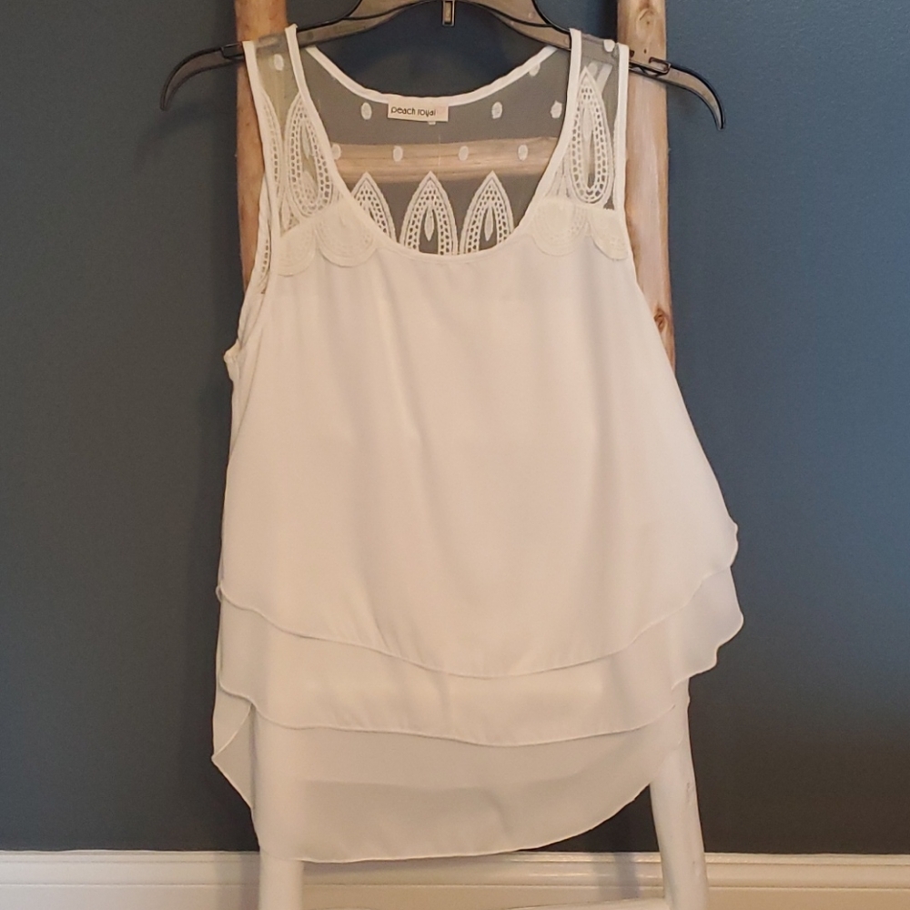 white, layered, sleeveless lace-trim tank top Peach Love Mesh Design Back. Small